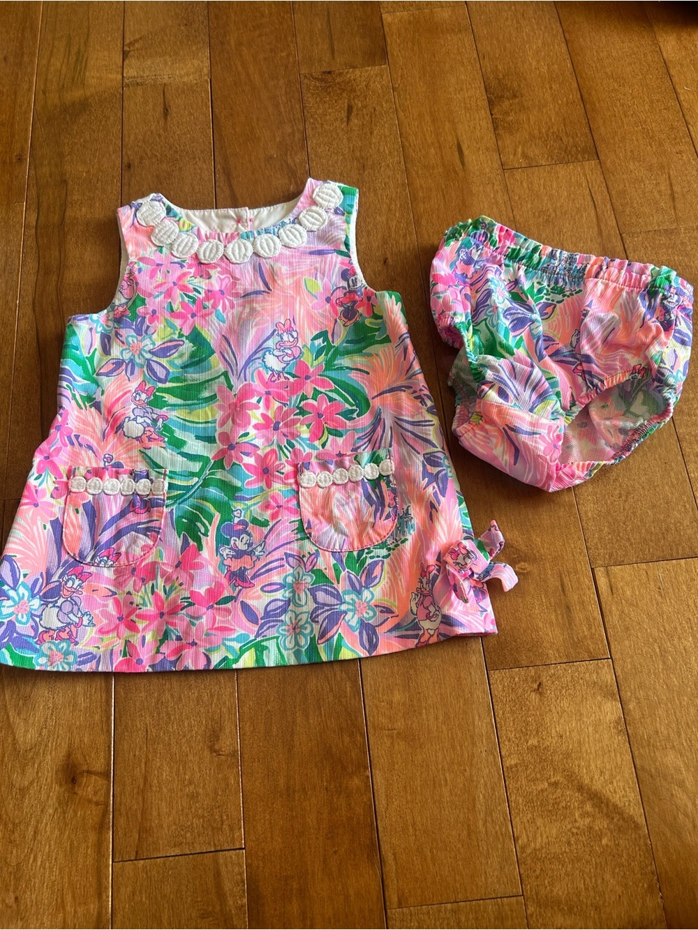 Lilly Pulitzer Disney Parks Collection Disney Dreamin’ Set 12-18 Minnie Daisy